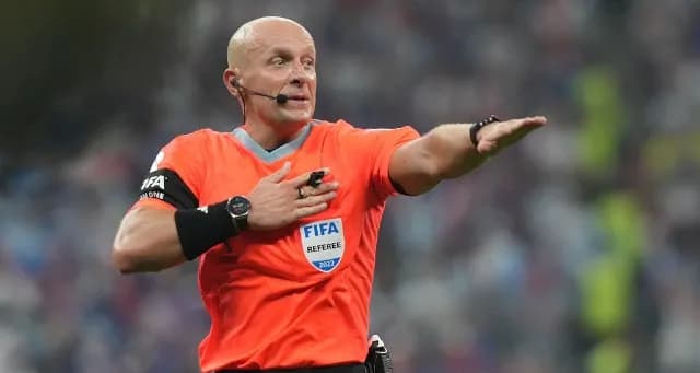 Ile zarabiają sędziowie Ekstraklasy? Konkretne stawki i kontrakty